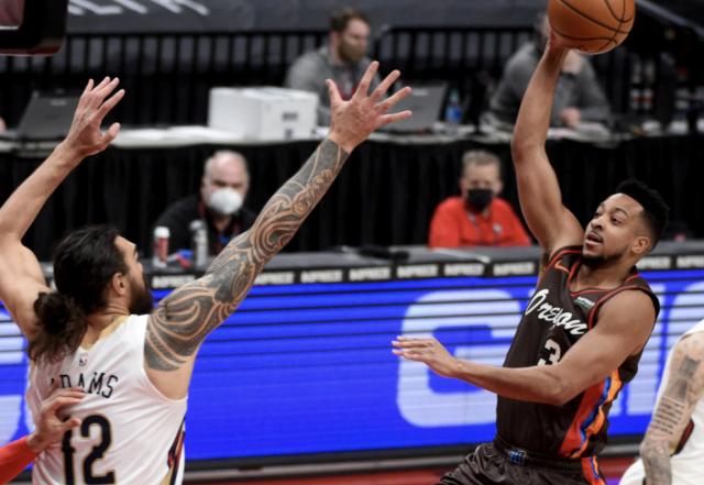 流言汇总：鹈鹕有意麦科勒姆 湖人塔克遭冷落